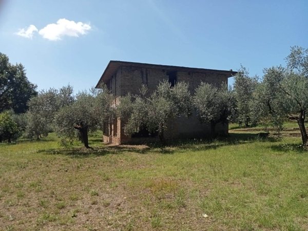 casa indipendente in vendita a Velletri