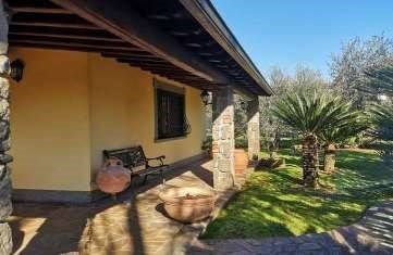 casa indipendente in vendita a Velletri