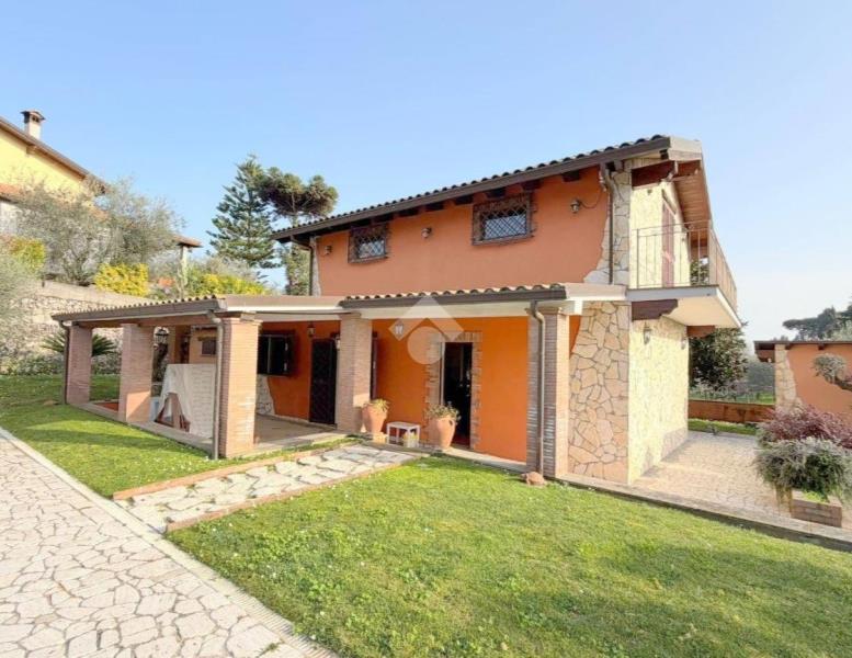 casa indipendente in vendita a Velletri