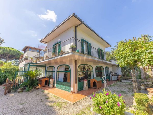 casa indipendente in vendita a Velletri