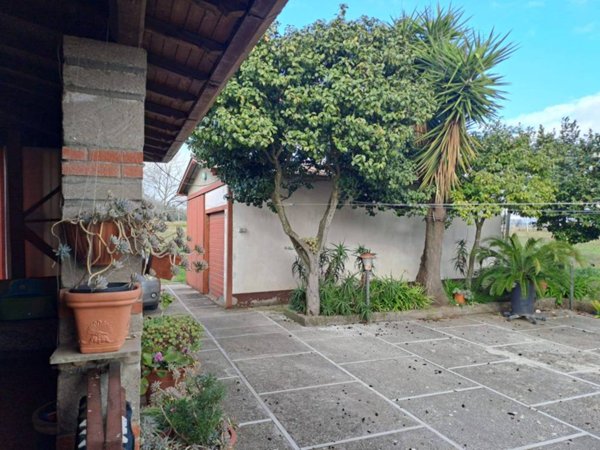 casa indipendente in vendita a Velletri