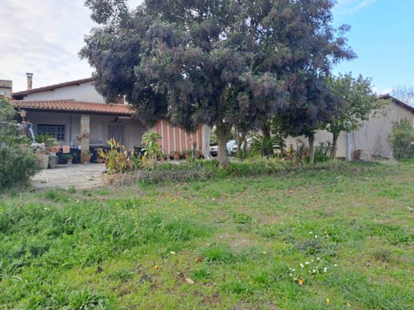 casa indipendente in vendita a Velletri
