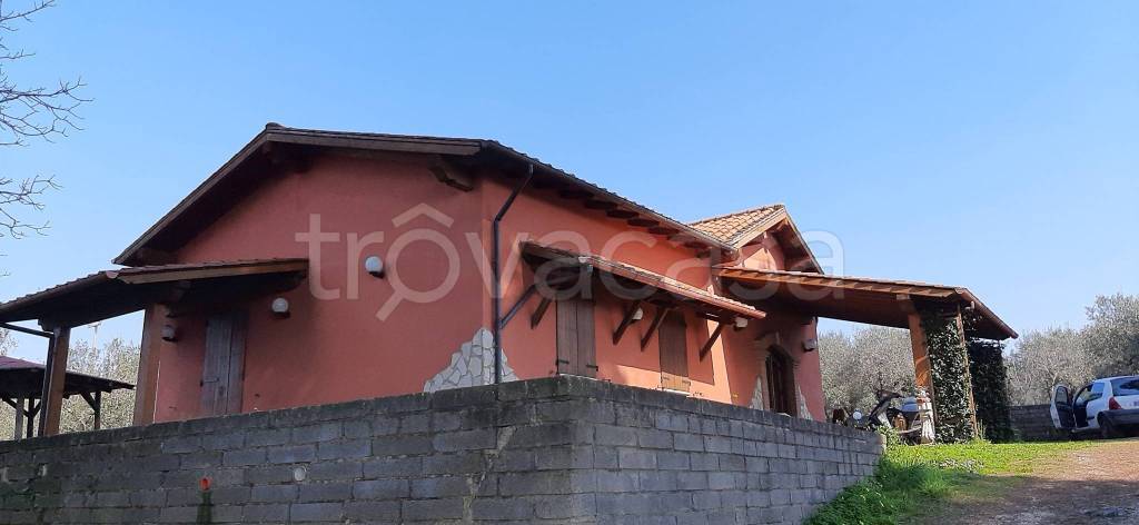 casa indipendente in vendita a Velletri