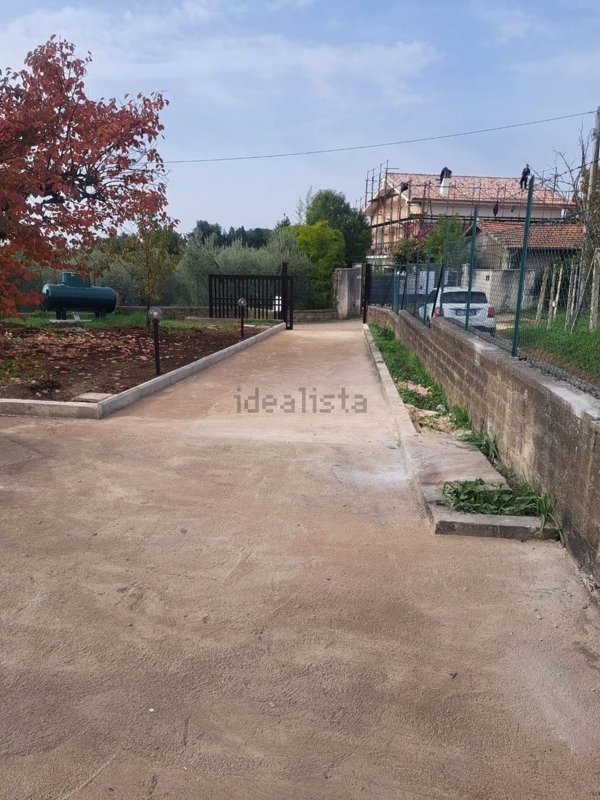 casa indipendente in vendita a Velletri