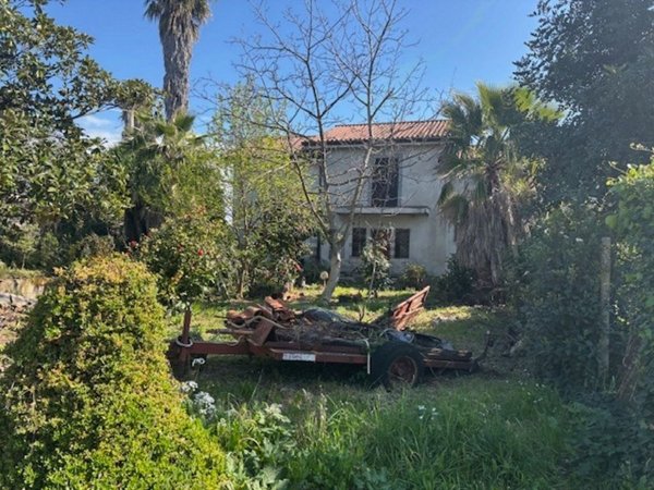 casa indipendente in vendita a Velletri