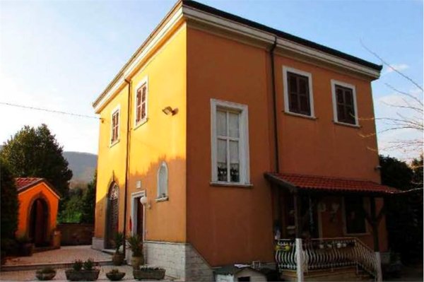 casa indipendente in vendita a Velletri