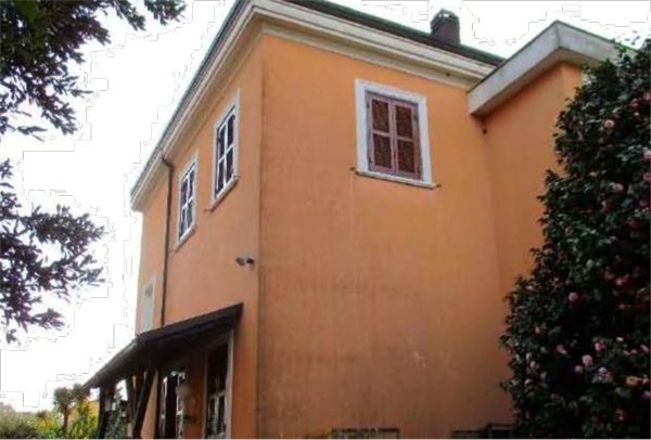 casa indipendente in vendita a Velletri