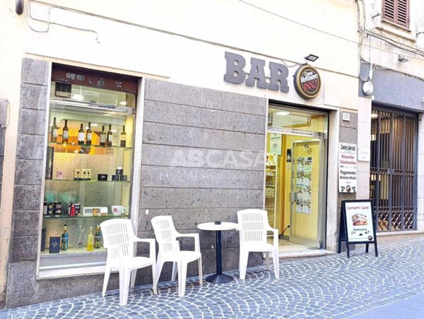 negozio in vendita a Velletri