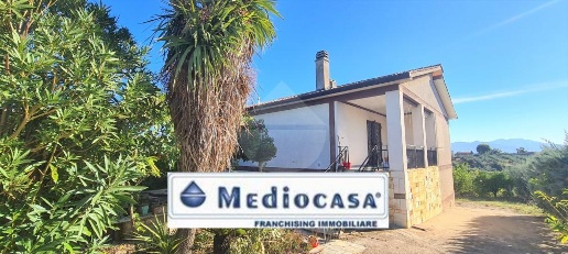 casa indipendente in vendita a Velletri