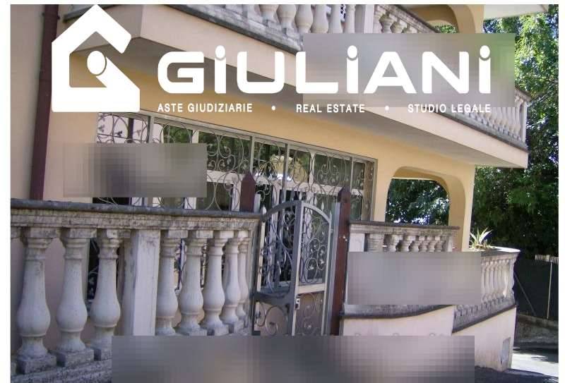 casa indipendente in vendita a Velletri