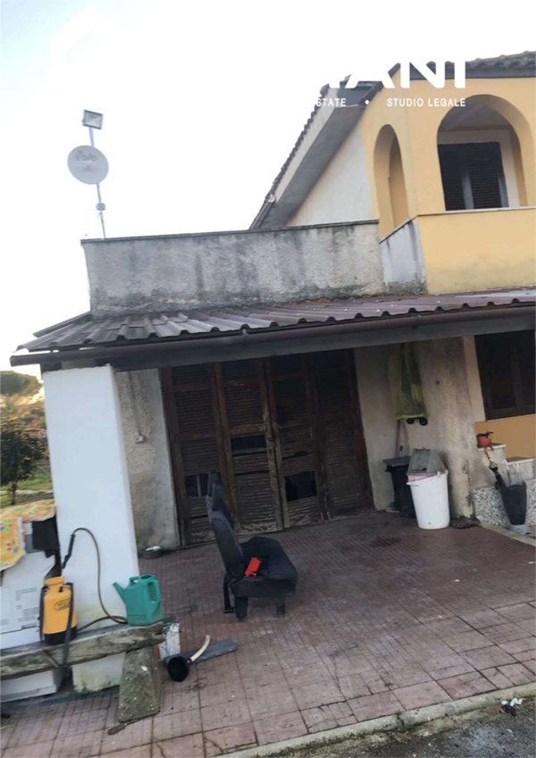 casa indipendente in vendita a Velletri