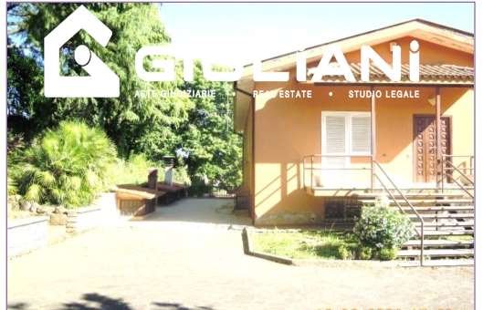 casa indipendente in vendita a Velletri