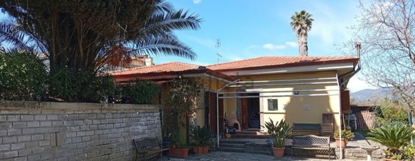 casa indipendente in vendita a Velletri