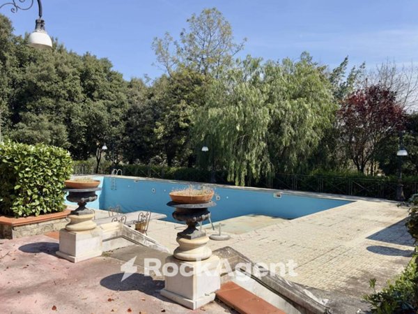 casa indipendente in vendita a Velletri