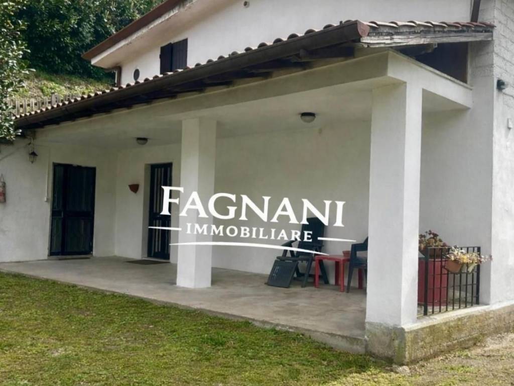 casa indipendente in vendita a Velletri