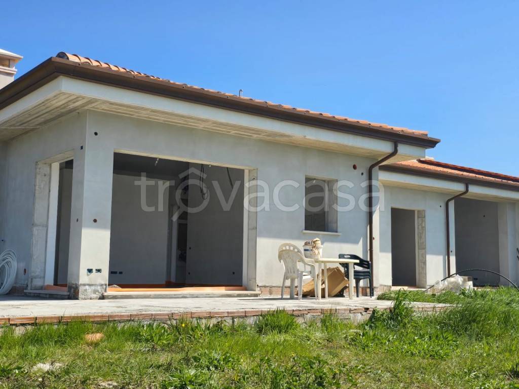 casa indipendente in vendita a Velletri