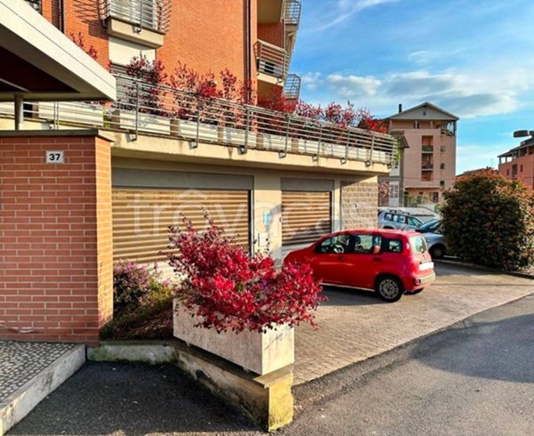 negozio in vendita a Velletri