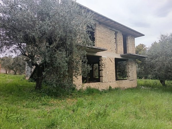 casale in vendita a Velletri