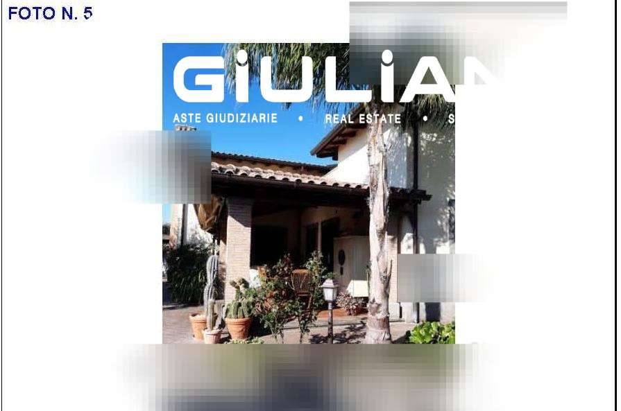 casa indipendente in vendita a Velletri