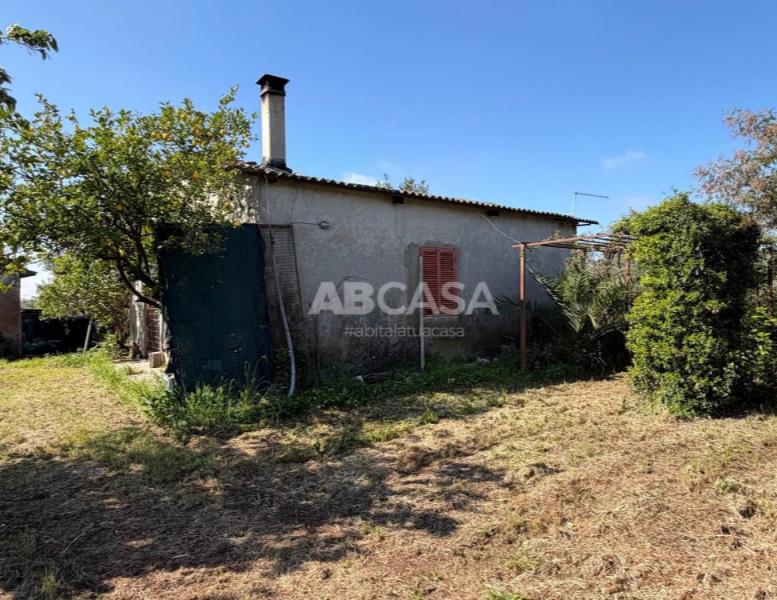 casa indipendente in vendita a Velletri