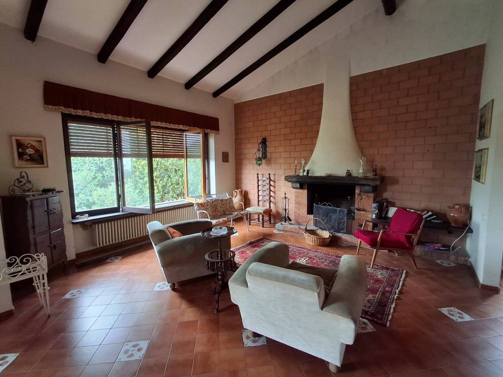 casa indipendente in vendita a Velletri