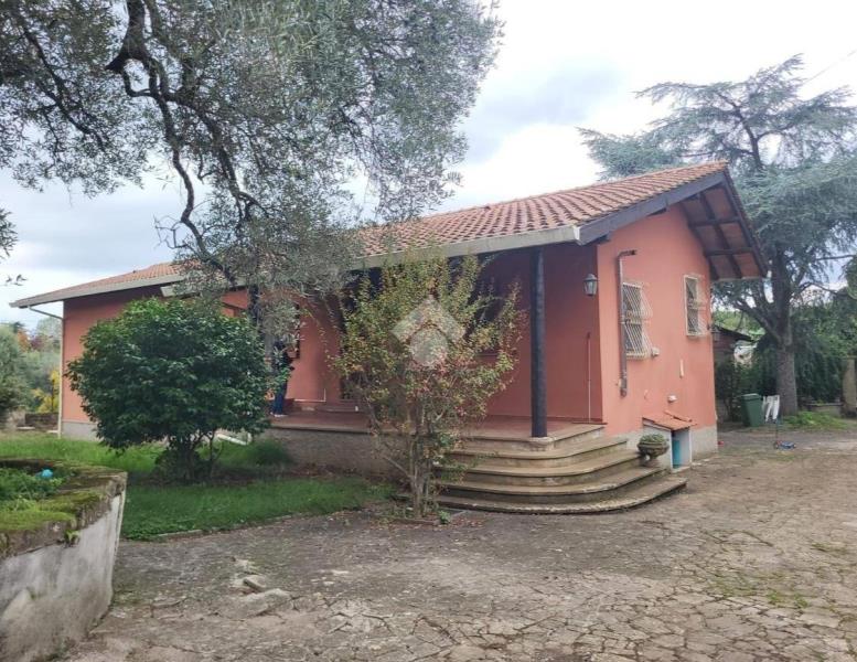 casa indipendente in vendita a Velletri
