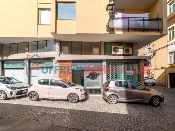 negozio in vendita a Velletri