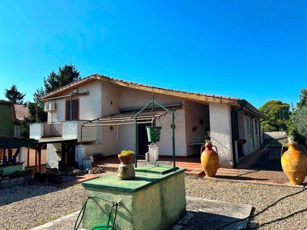 casa indipendente in vendita a Velletri