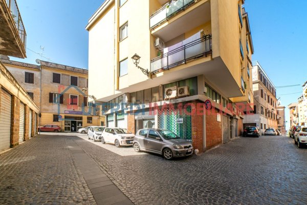 casa semindipendente in vendita a Velletri