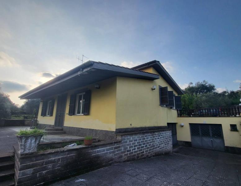 casa indipendente in vendita a Velletri