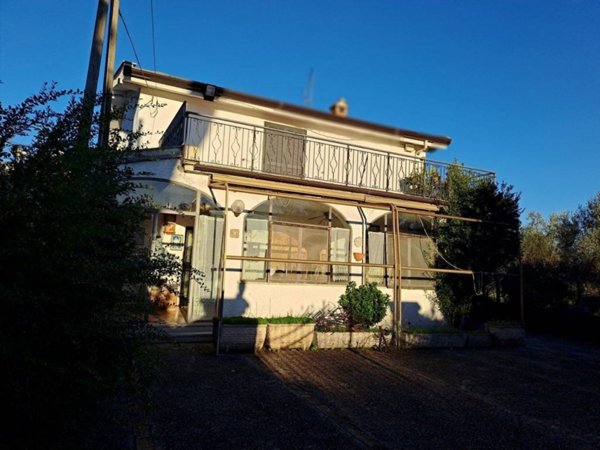casa indipendente in vendita a Velletri