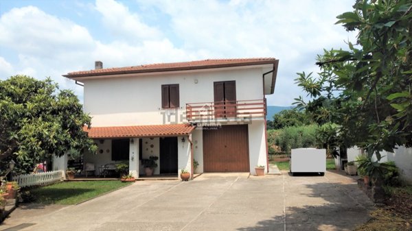 casa indipendente in vendita a Velletri