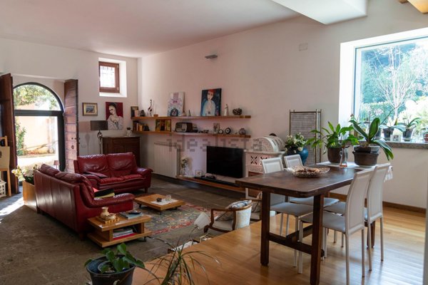 casa indipendente in vendita a Velletri