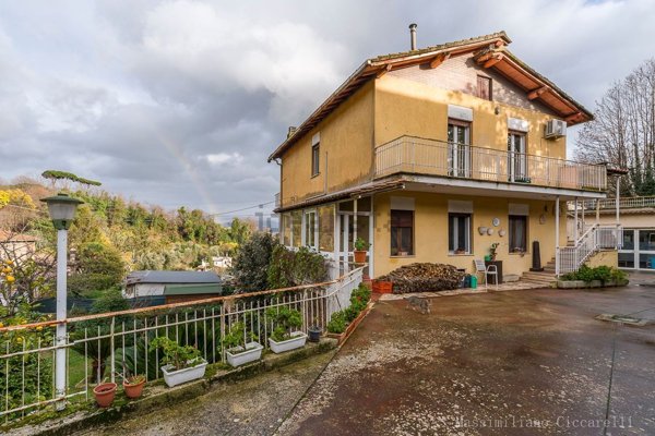 casa indipendente in vendita a Velletri