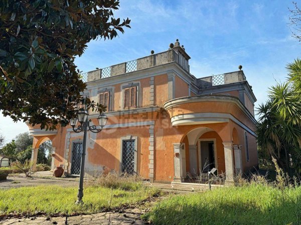 casa indipendente in vendita a Velletri