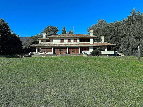 casa indipendente in vendita a Velletri
