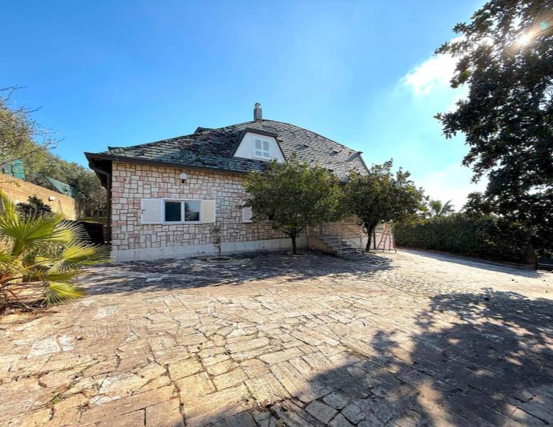casa indipendente in vendita a Velletri