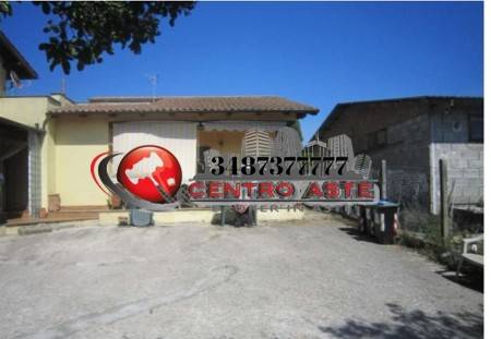 casa indipendente in vendita a Velletri