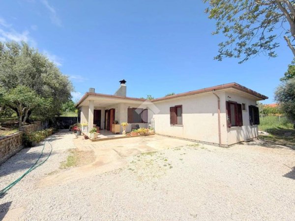 casa indipendente in vendita a Velletri