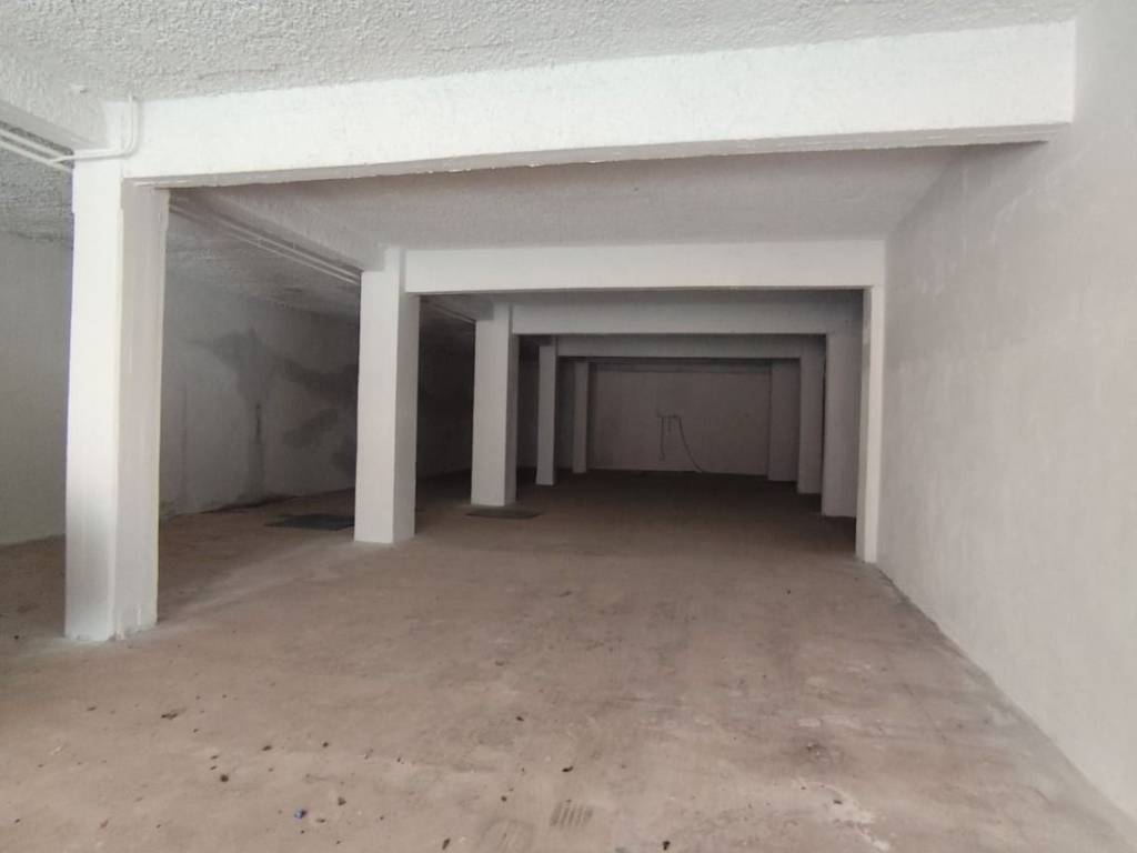 negozio in vendita a Velletri