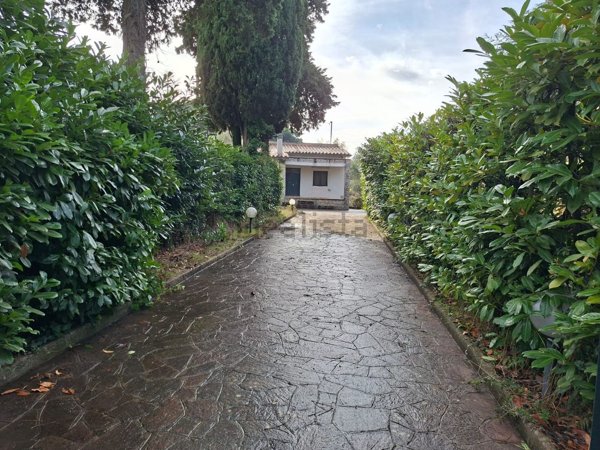 casa indipendente in vendita a Velletri