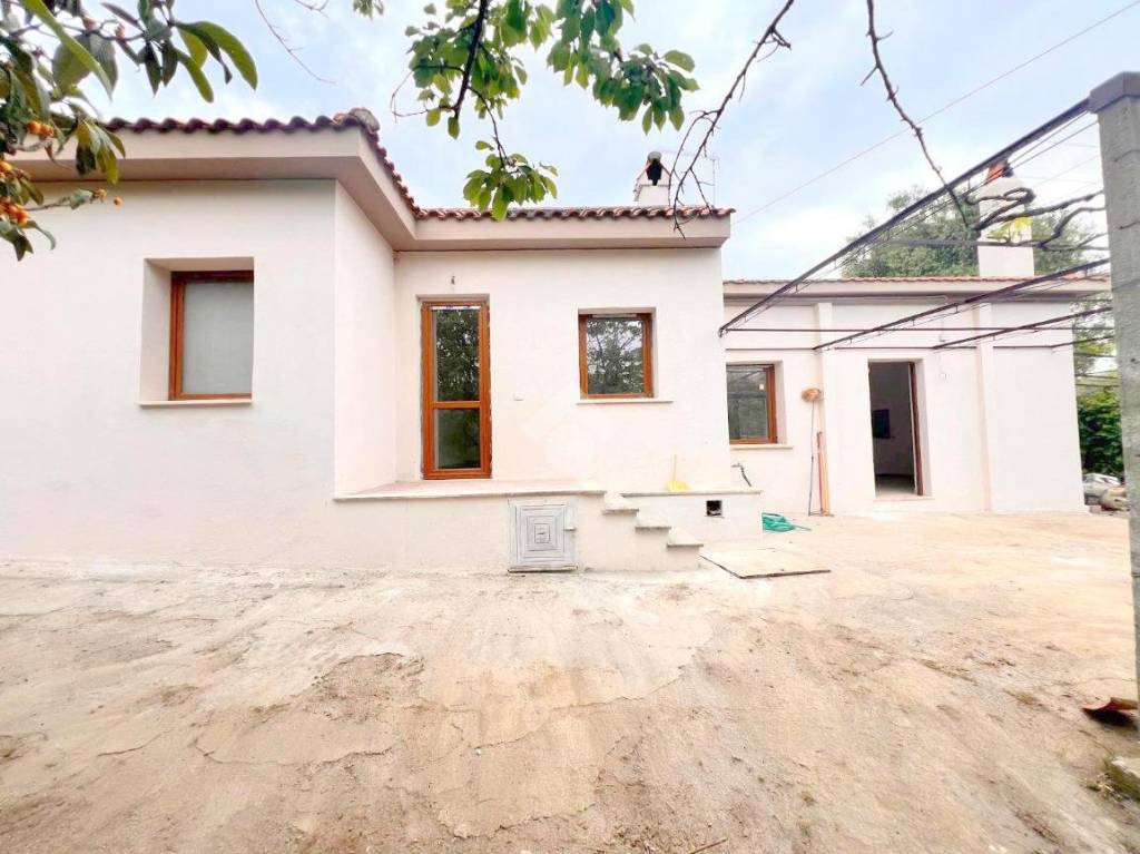 casa indipendente in vendita a Velletri
