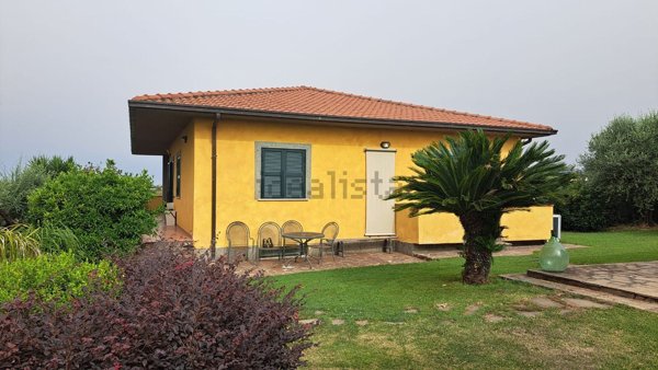 casa indipendente in vendita a Velletri