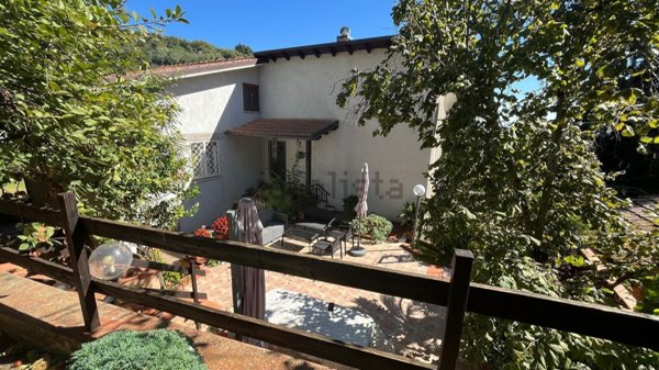 casa indipendente in vendita a Velletri