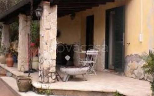 casa indipendente in vendita a Velletri