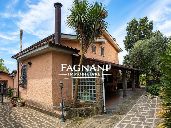 casa indipendente in vendita a Velletri