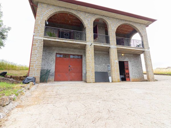 casa indipendente in vendita a Velletri