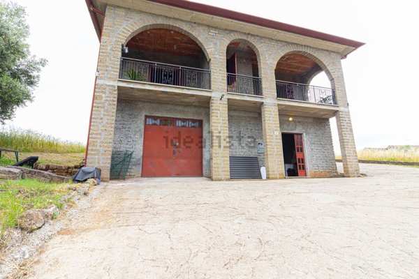 casa indipendente in vendita a Velletri