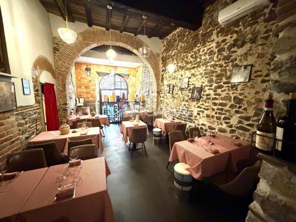 negozio in vendita a Velletri
