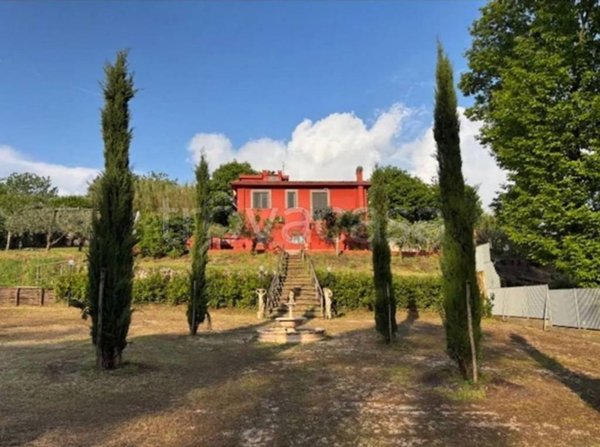casa indipendente in vendita a Velletri